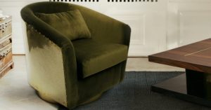 10 Superb Accent Chairs For Small Living Rooms