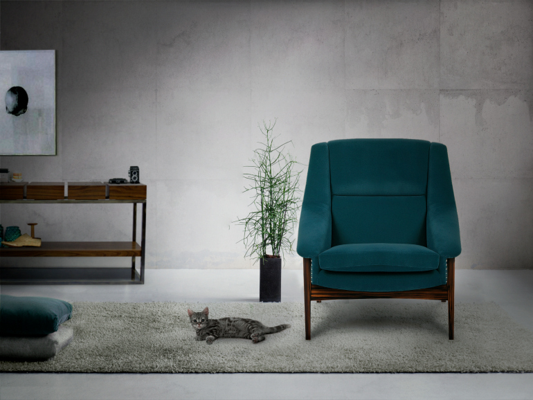 7 Upholstered Chairs For Cozy Bedrooms