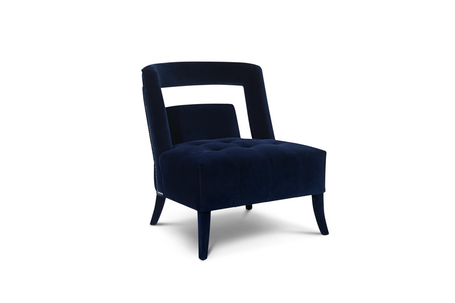 armchair with nickeled nails in velvet navy blue